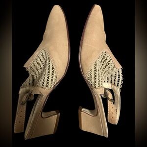 LJ Simone Tan Women's Shoes Size 5 1/2 M